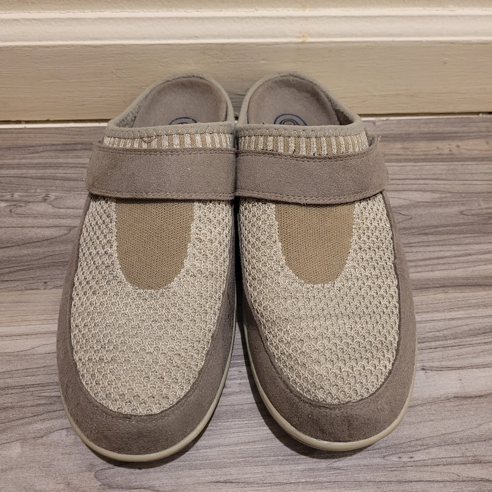 Orthofeet Women Mule Slip-On Shoes Size 8 Gray Suede Comfort